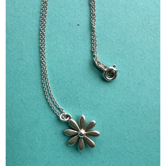 Tiffany & Co. Sterling Silver 925 Daisy Flower Pendant Necklace 16”- Matte - Picture 8 of 9